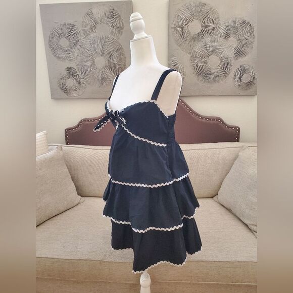 🌹 ONE AND ONLY 🌹 Tiered Front Tie Mini Dress - [Medium, Black] - Picture 5 of 13